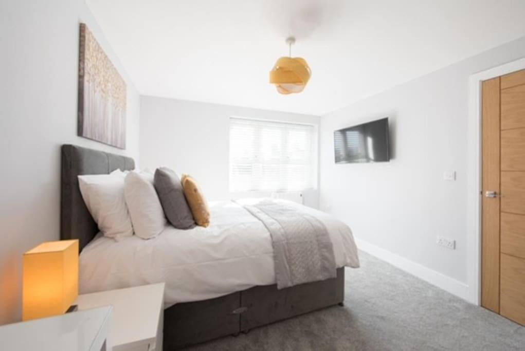 Beautiful, Spacious 1 Bed Flat Brentwood Exterior foto