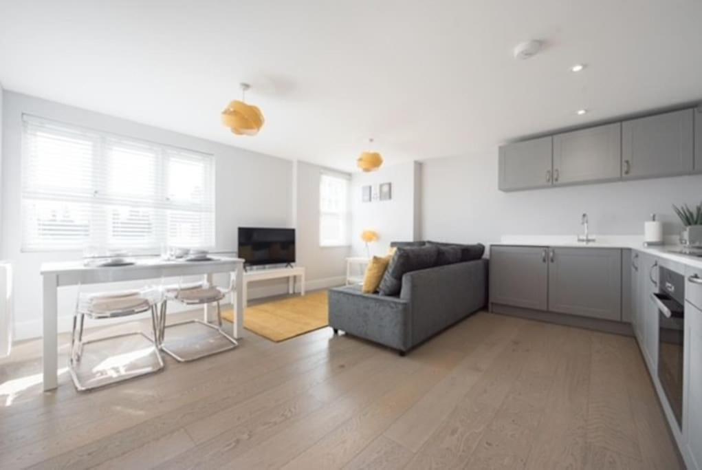Beautiful, Spacious 1 Bed Flat Brentwood Exterior foto