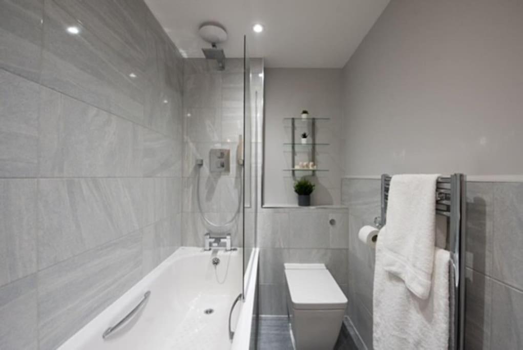 Beautiful, Spacious 1 Bed Flat Brentwood Exterior foto